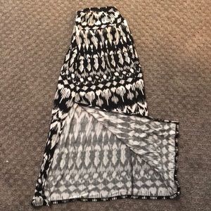 black and white maxi skirt, slit down the side